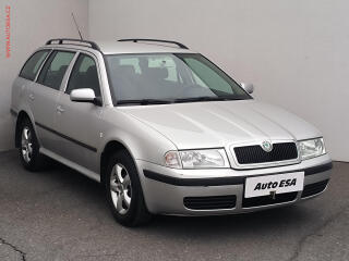 �koda Octavia 1.6 i, AC, ta�n�