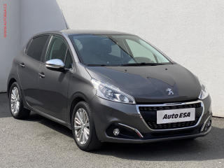 Peugeot 208 1.2 PT, Signature