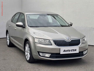 �koda Octavia 2.0 TDi, 2.maj,�R, Style