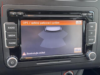 Volkswagen Touran (2014) 2.0 TDi, Highline - náhled 16