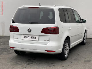 Volkswagen Touran (2014) 2.0 TDi, Highline - náhled 4