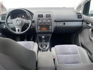 Volkswagen Touran (2014) 2.0 TDi, Highline - náhled 8