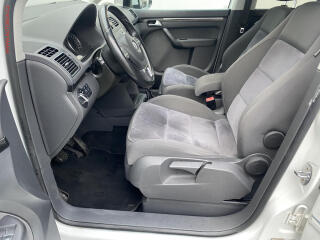 Volkswagen Touran (2014) 2.0 TDi, Highline - náhled 9