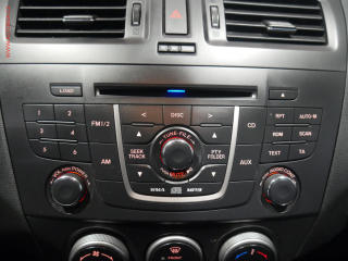 Mazda 5 (2011) 1.6 D, 1.maj,ČR - náhled 16