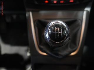 Mazda 5 (2011) 1.6 D, 1.maj,ČR - náhled 18