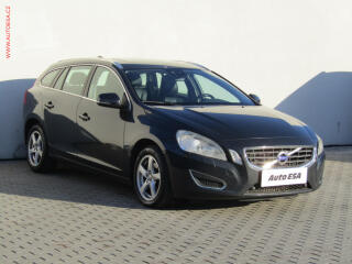 Volvo V60 2.0 D, Summum, AT