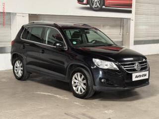 Volkswagen Tiguan 2.0 TDi 4x4, navi, nez.topen�