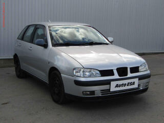 Seat Ibiza 1.4 i, AC, park.asist