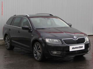 �koda Octavia 1.8TSi, �R, DSG, navi