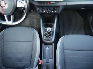 Škoda Fabia (2019) 1.0 TSI, ČR, AC, tempo - náhled 14