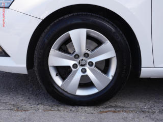 Škoda Fabia (2019) 1.0 TSI, ČR, AC, tempo - náhled 21