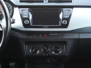 Škoda Fabia (2019) 1.0 TSI, ČR, AC, tempo - náhled 9