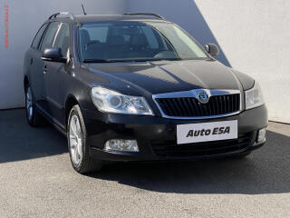 �koda Octavia 1.6 TDI, Elegance, navi