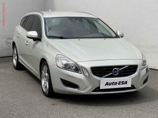 Volvo V60 2.4 D5 4x4, AT, xenon, k��e