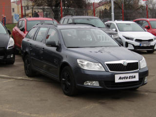 koda Octavia 1.6i, AC