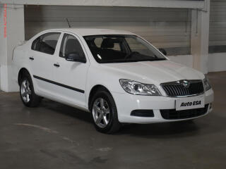 �koda Octavia 1.4 TSi, 2.maj,�R, AC, TZ