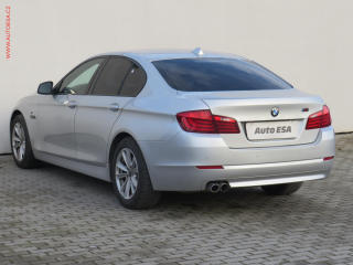 BMW Řada 5 (2010) 3.0d 530d, AT, navi - náhled 6