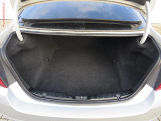 BMW Řada 5 (2010) 3.0d 530d, AT, navi - náhled 8