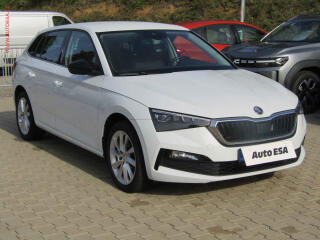 �koda Scala 1.5 TSi, �R, navi, LED
