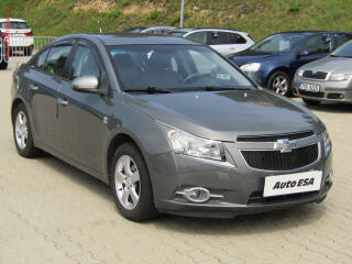 Chevrolet Cruze 1.6i, AC, park.asist