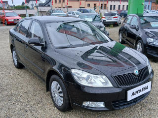 koda Octavia 1.2 TSi, R, AC, tan