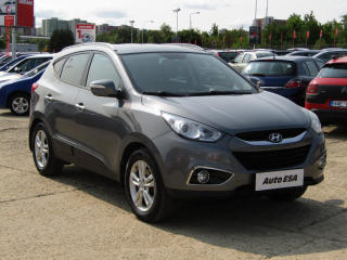 Hyundai ix35 2.0 CRDi 4x4, AC, TZ, park