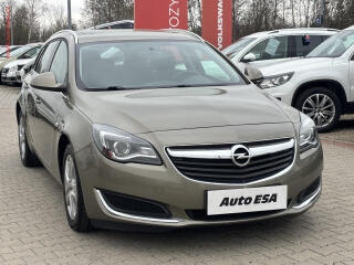 Opel Insignia 2.0 CDTi, �R