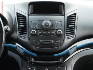 Chevrolet Orlando (2013) 1.8i, AC, tempo - náhled 11