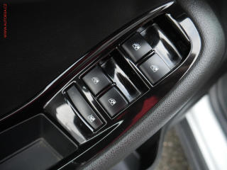 Chevrolet Orlando (2013) 1.8i, AC, tempo - náhled 13