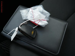 Chevrolet Orlando (2013) 1.8i, AC, tempo - náhled 19