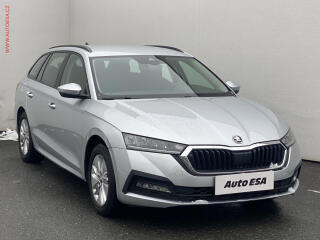 �koda Octavia 2.0 TDi, 1.maj,�R, Ambition