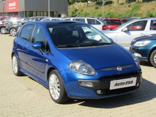 Fiat Punto Evo 1.4T, AC, v�h�ev sed