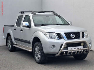 Nissan Navara 3.0 dCi 4x4, �R, AT, k��e