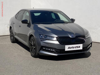 �koda Superb 2.0TDi 4x4, �R, AT, LED, k��e