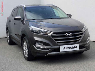 Hyundai Tucson 1.7CRDi, �R, AC, navi, park