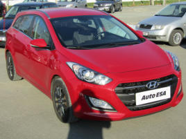 Hyundai i30 1.6i, R, park.senzor