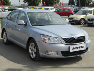 koda Octavia 1.4 TSi, 1.maj,R, AC, zmk