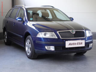 �koda Octavia 1.6i, �R, AC, xenon, park