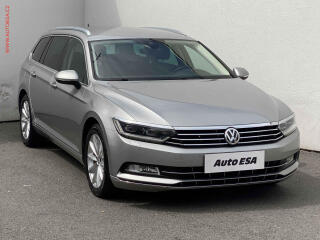 Volkswagen Passat 2.0TDI, LED, navi