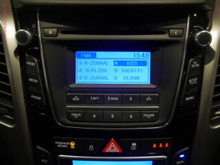 Hyundai i30 (2012) 1.6GDi, AC, tempo - náhled 13