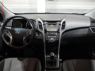 Hyundai i30 (2012) 1.6GDi, AC, tempo - náhled 8