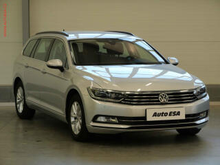 Volkswagen Passat 2.0TDi, navi, mas�