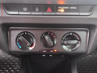 Škoda Fabia (2015) 1.2TSi, 2.maj,ČR - náhled 13