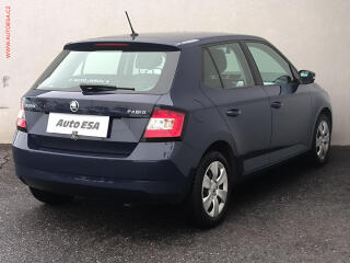 Škoda Fabia (2015) 1.2TSi, 2.maj,ČR - náhled 4