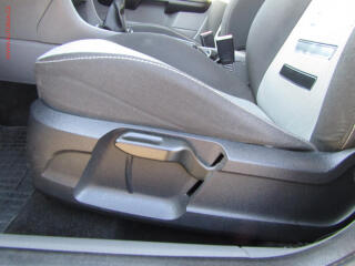 Ford Focus (2010) 1.6 i, AC, tažné - náhled 11