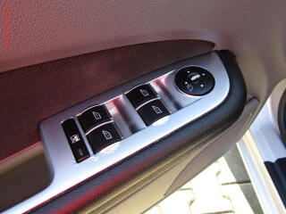 Ford Focus (2010) 1.6 i, AC, tažné - náhled 12