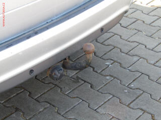 Ford Focus (2010) 1.6 i, AC, tažné - náhled 18