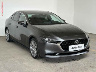 Mazda 3 2.0i, 1.maj,�R, AC, LED, navi