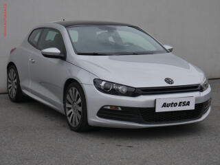 Volkswagen Scirocco 2.0 TDi, AC, v�h�ev sed.