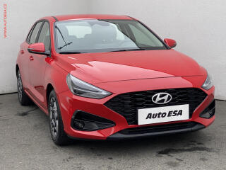Hyundai i30 1.5 DPi, 1.maj,�R, Comfort